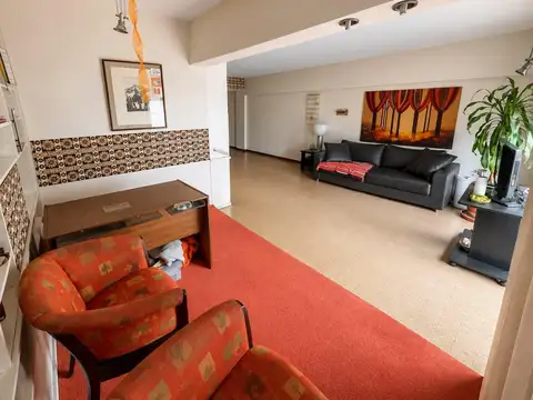 Departamento 4 ambientes con 2 baños