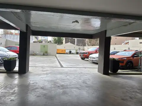 Cochera en Venta de 6  mts largo x 3  mts ancho
