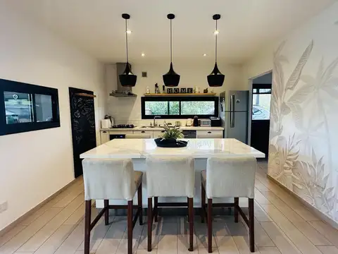 Casa en Venta en Pilar del Este - Santa Guadalupe, USD 239.000