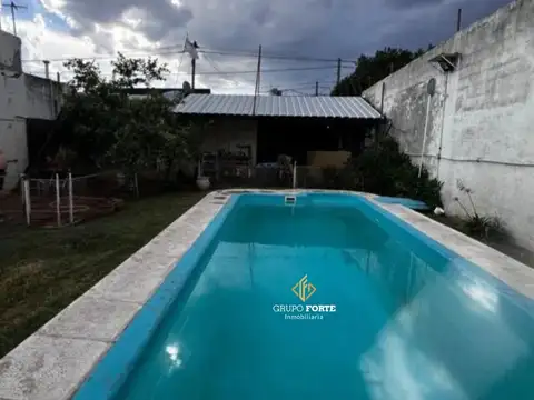 Amplia Casa en Barrio Alto Alberdi