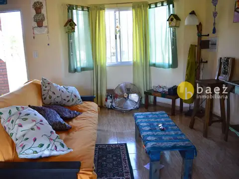 Casa 4 ambientes con 1 baño