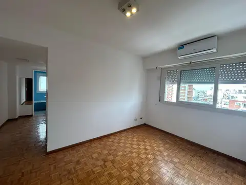3 AMBIENTES 9º PISO SUPER LUMINOSO.TODO EXTERNO 43 M2