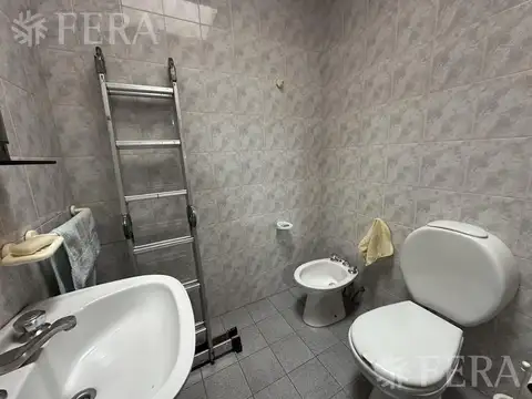 Casa 5 ambientes con 4 baños