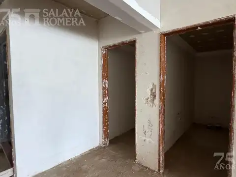 Oficina en Venta con 2 cocheras