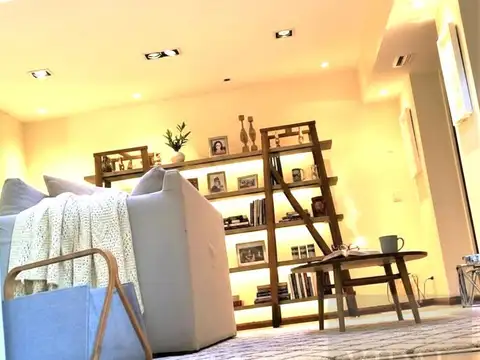 Casa 7 ambientes con 4 baños