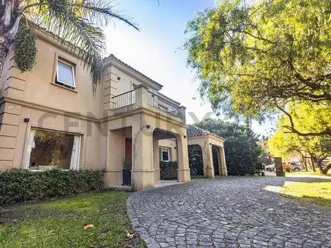 Av. Patricias Argentinas 3500, Piso 0