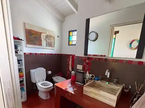Casa en Venta con 3 cocheras