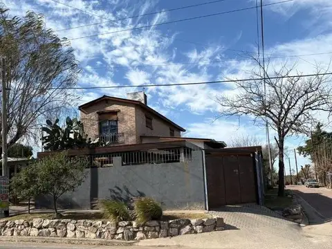 Gustavo Centeno 400