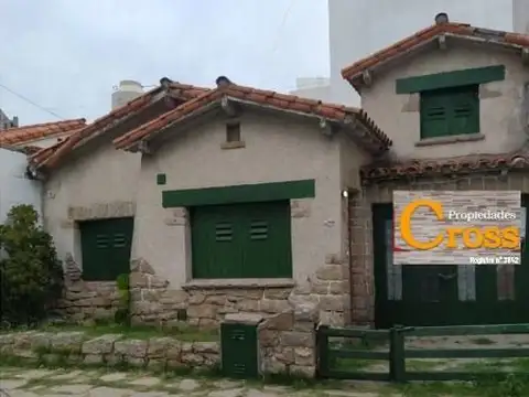 Casa - Venta - Argentina, Mar del Plata - CASTELLI 1500