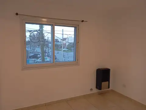 Departamento en Alquiler en Barrio Aeroparque, $ 750.000