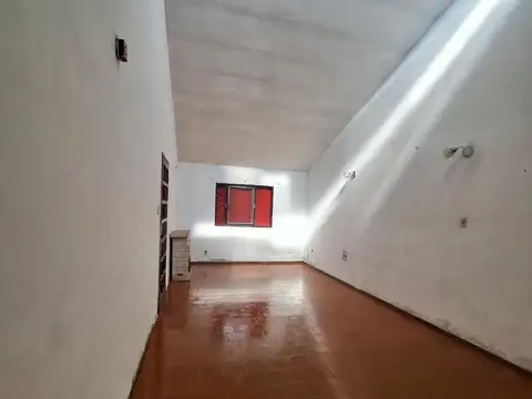 ALQUILO CASA 3 DORMI COCHERA FONDO