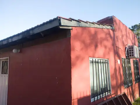 Casa 3 ambientes con 2 baños