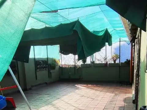 Depto Tipo Casa en Venta 50 años