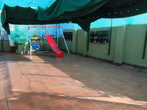 Depto Tipo Casa en Venta en Almagro, USD 250.000