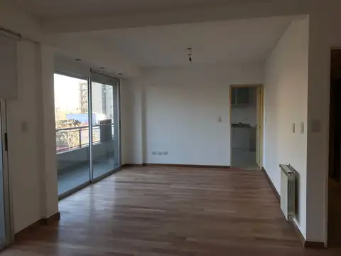 Conesa 100, Piso 2
