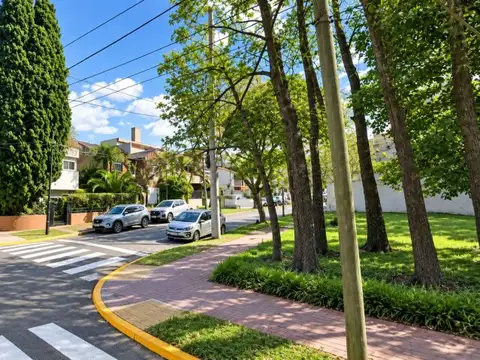 Terreno en Venta 22  mts Fondo