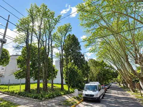 Terreno en Venta en Vicente López Vías / Maipú, USD 459.000