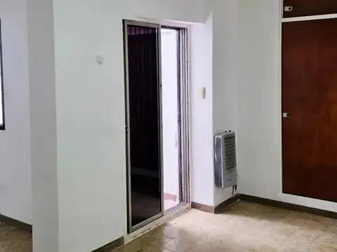 Depto Tipo Casa en Venta en Liniers, USD 62.000