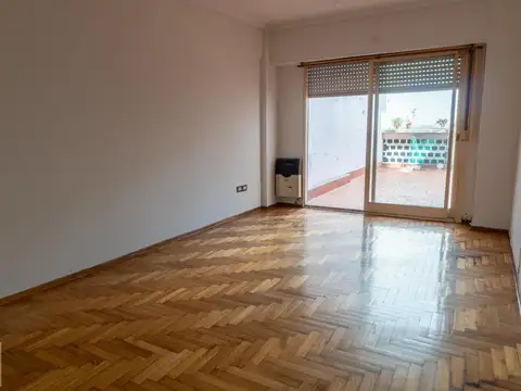 Departamento 4 ambientes con 2 baños