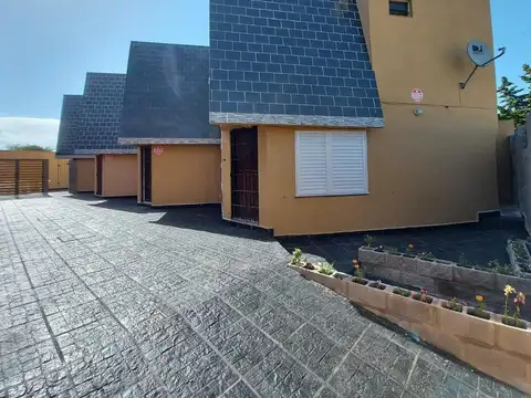 Lote de 4 Dúplex en Venta - Excelente Rendimiento