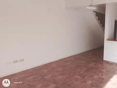 Depto Tipo Casa 3 ambientes con 1 baño