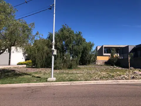 Terreno en Venta 30  mts Fondo