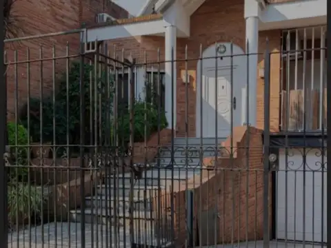Casa en Venta de 5 dormitorios