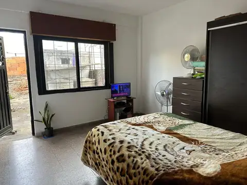 VENTA PH 2 AMB. EN PB./PATIO. APTO CREDITO.QUILMES