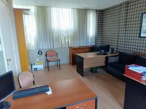 Oficina en Venta 60 años