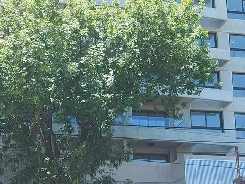 Alquiler - Dpto. 2 ambientes  en San Isidro  con balcón  pileta cochera excelente ubicación