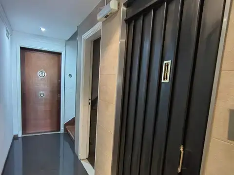 Departamento en Venta en Vicente Lopez Vias / Rio, USD 220.000