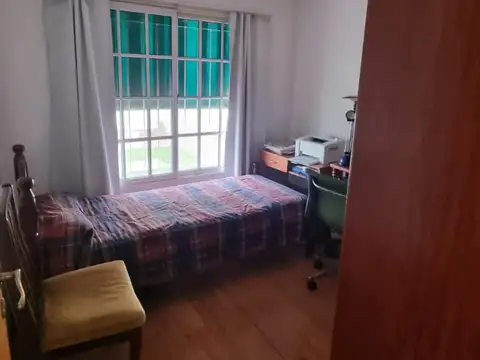 ### Impecable casa en venta 3 dormitorios + departamento monoambiente - Muñiz ###