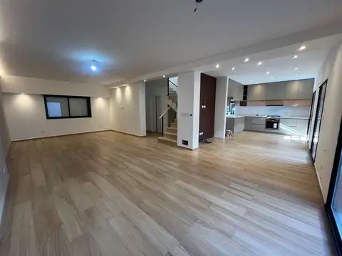 IMPEC PH  4 AMB DE CALIDAD A ESTRENAR CON  COCHERA Y JARDIN - A ESTRENAR EN AGOSTO 2026