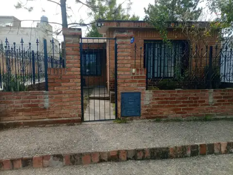 Casa en Venta en Alto Alberdi, USD 79.000