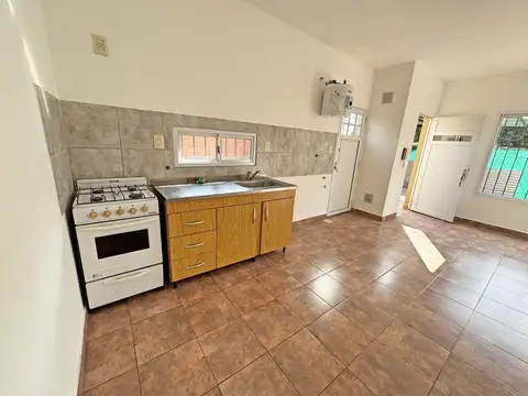 Departamento en Alquiler en San Lorenzo, $ 410.000