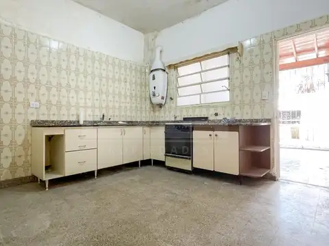 Local en Venta 60 años