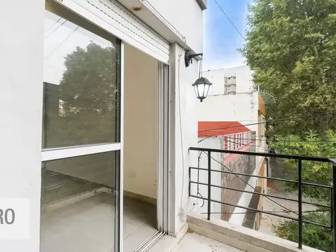 PH 2 AMBIENTES  VERSALLES CON TERRAZA