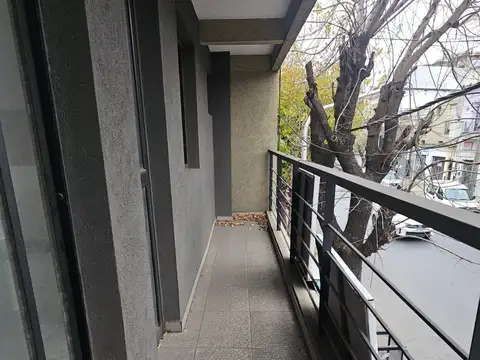 VENTA MONO FT LUMINOSO BALCON-AVELLANEDA