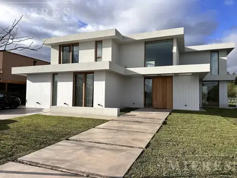 Casa a la laguna en  Alquiler de Verano en El Encuentro, Bancalari.