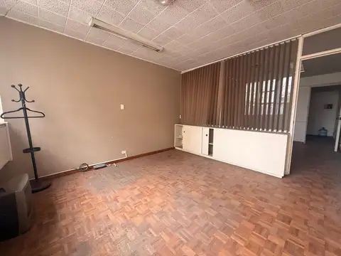 Oficina en Venta 63 años