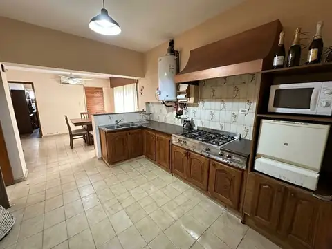 VENTA CASA 3 DORMITORIOS LA CALERA APTO CREDITO