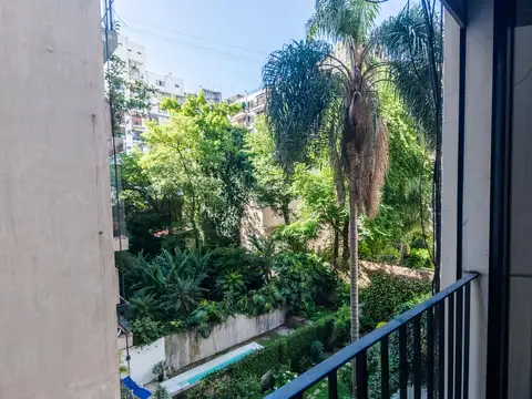 Departamento. Venta. 3 ambientes. Semipiso Luminoso con Vista a Pulmón Verde | Recoleta