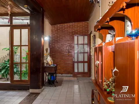 Depto Tipo Casa 5 ambientes con 2 baños