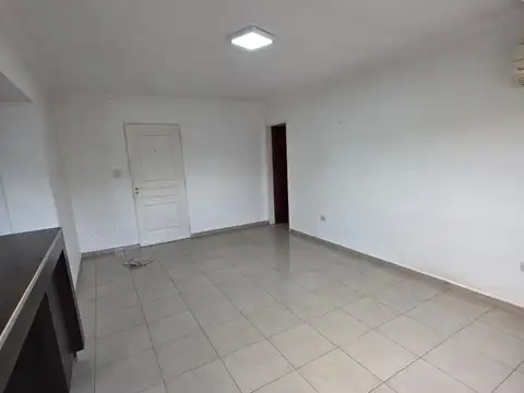 Alquiler Amplio Departamento 2 Dorm. - Edelman a metros de Av Olascoaga