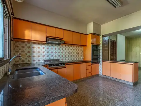 VENTA-5 AMBIENTES- CON PATIO- VILLA LUGANO