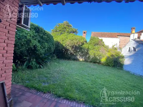 Casa 5 ambientes con 2 baños