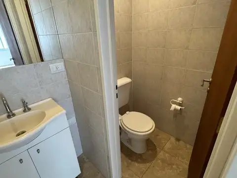 Oficina en Alquiler en Parque Luro, $ 495.000