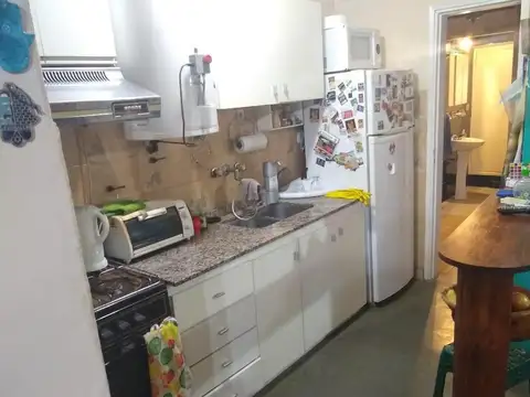 Casa 5 ambientes con 1 baño
