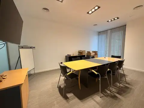 Avenida Circunvalación Oeste, bajada La Cienaga, Office Park 100