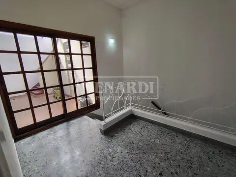 Depto Tipo Casa en Alquiler en José León Suárez, $ 1.000.000